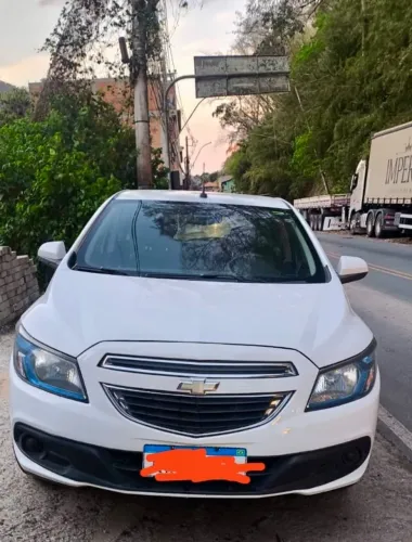 Chevrolet Onix Hatch LT 1.4 8V Flex Power Aut. 4P 2014