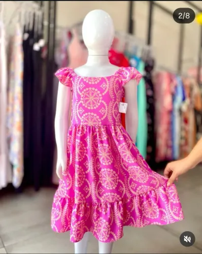 Vestido Sereia Infantil com detalhe brilhoso.