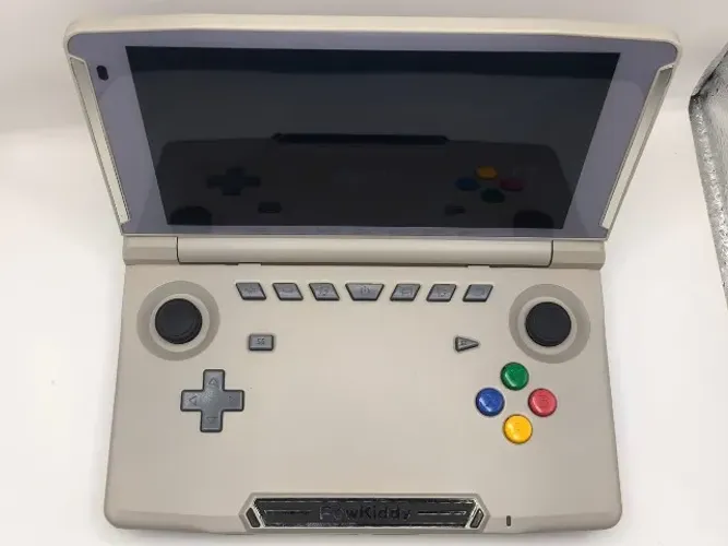 Console Portátil Powkiddy X18