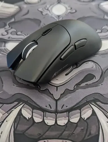 Mouse Attack Shark R1 Tri-Mode - NOVO