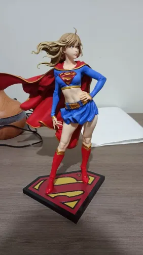 Bishoujo kotobukiya Supergirl 