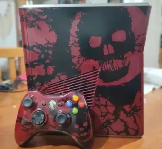 XBOX 360 EDIÇÃO ESPECIAL GEARS OF WAR VERMELHO CONTROLE EDIÇÃO DSBLOQUEADO detalhe carcaça