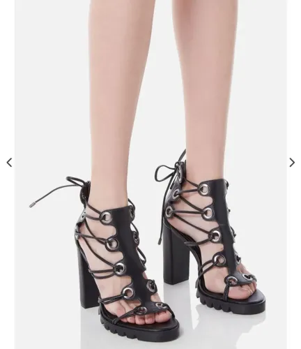 Sandália liverpool John John 100% couro, amarração e ilhós - nova (com etiqueta)