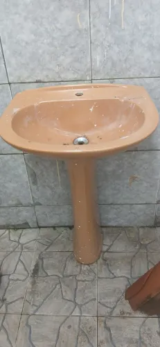 Cuba de cerâmica com coluna