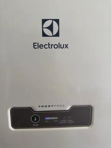Refrigerador  electrolux frost free dfn41 371 litros
