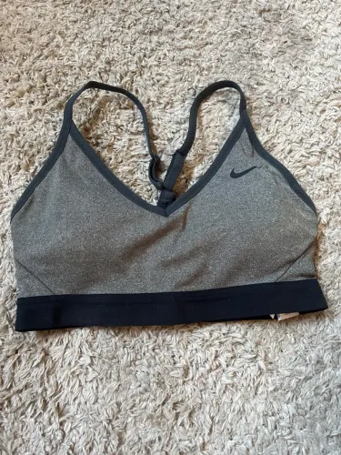 VENDO TOP NIKE