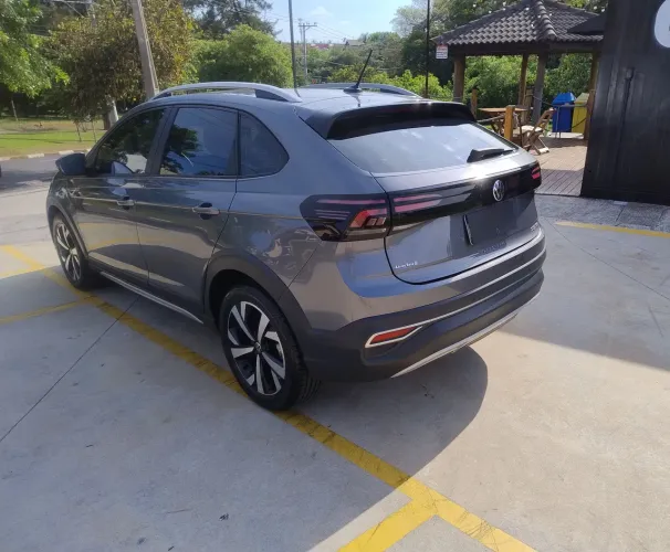 Volkswagen Nivus Highline 1.0 200 TSI Flex AUT 2021