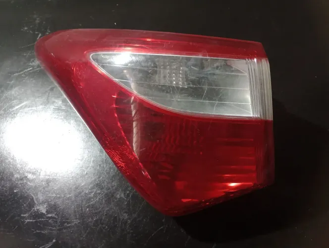Lanterna Traseira Direita Hyundai HB20 2016