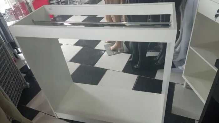Balcao Cabideiro ( Tampo MDF) RE. 01