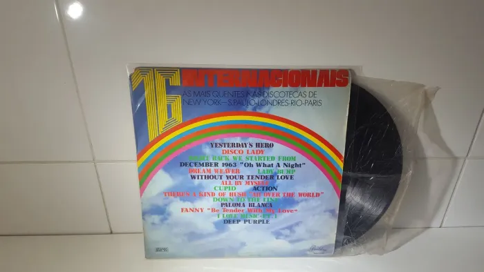 Disco de Vinil - 16 Internacionais