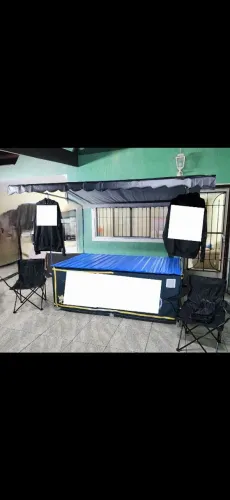 Barraca para ambulante com bolsa para transporte.