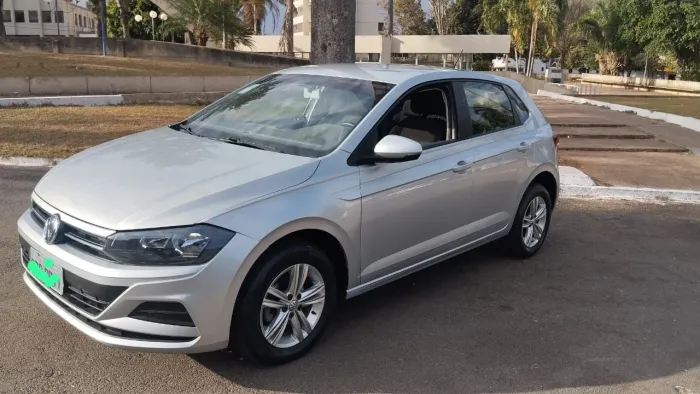 Polo 1.0 flex com todos acessórios! Segundo dono!!