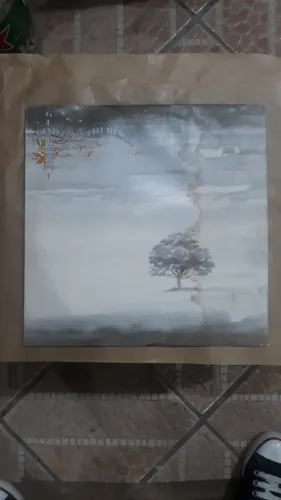LP GENESIS - WIND & WUTHERING