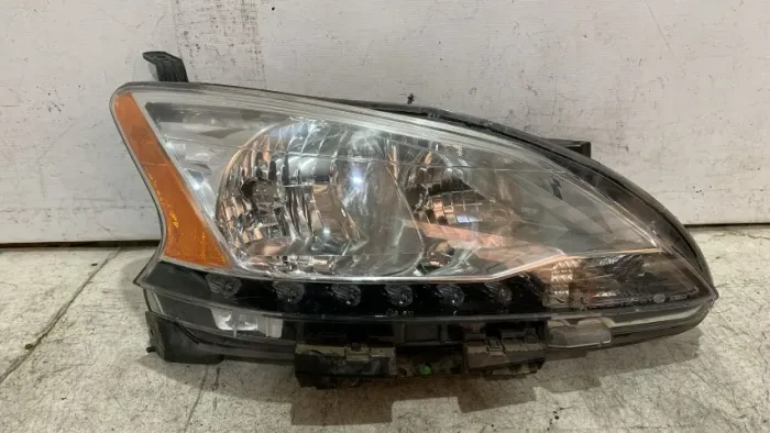 Farol direito sentra 2014 2015 2016 original recuperado