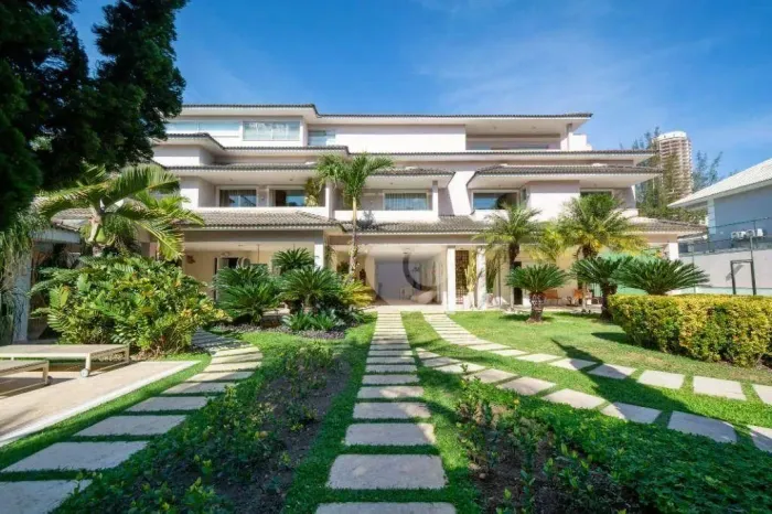 Casa com 7 quartos para alugar, 830 m² por R$ 59.700/mês - Barra da Tijuca - Rio de Janeir