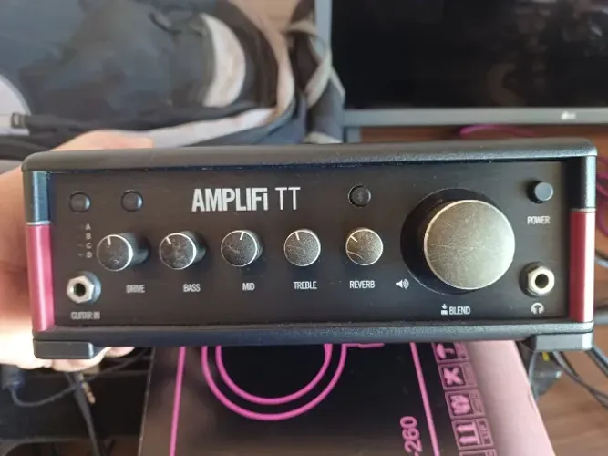 Line 6 - Amplifi TT - Ótimo estado - Na caixa.
