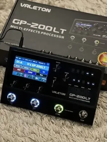 Pedaleira Valeton GP200LT p/ Guitarra