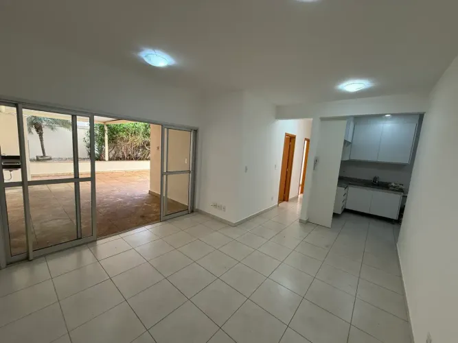 Apartamento com area privativa.