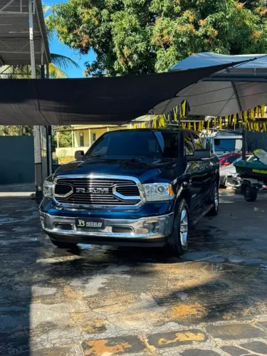Ram Classic Laramie 5.7 V8 16V Gasolina 4X4 Aut. 2023