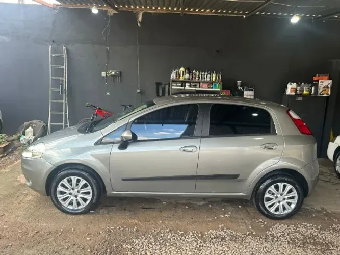 Fiat Punto ELX 1.4 Fire Flex 8V 5P 2009