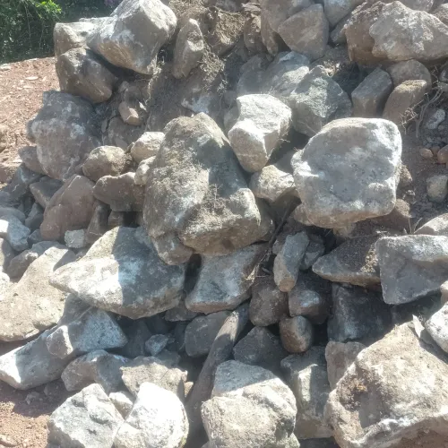 Pedras para jardins, cascatas e ornamentação de lagos