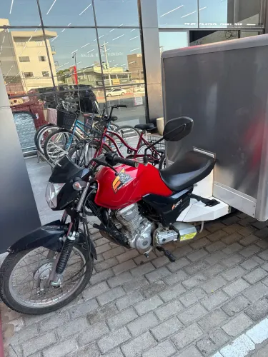 Triciclo Fusco Moto CG com Baú entrega 