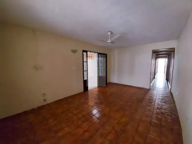 Sobrado para venda tem 150 metros quadrados com 3 quartos em Jardim Mourisco - Taubaté - S