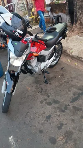 Vendo Titan KS moto boa 