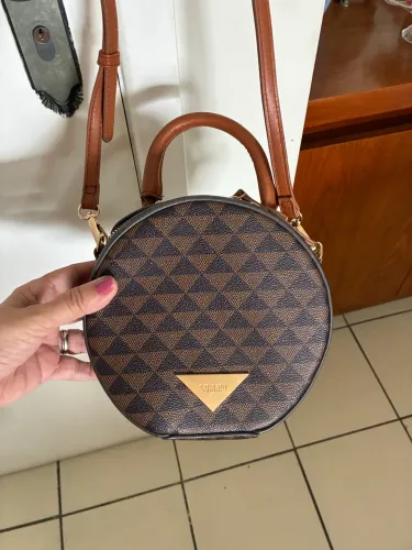 Bolsa pequena Santinato usada