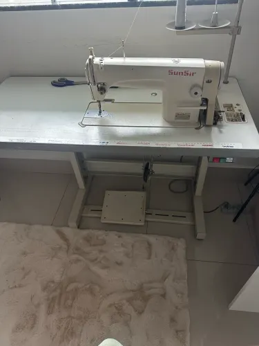 Máquina reta Sunsir