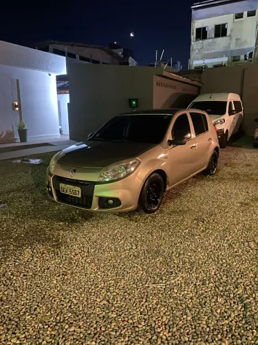 Renault Sandero Authentique Hi-flex 1.0 16V 5P 2013