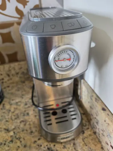 Cafeteira Oster pouquíssimo uso
