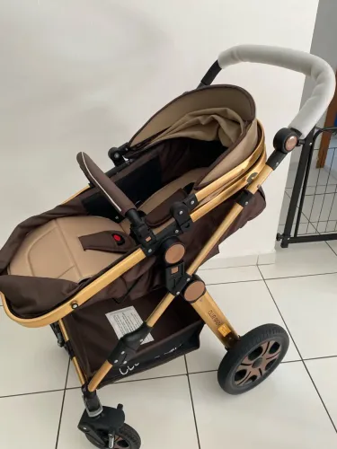 Carrinha + Bebê conforto Clube Baby