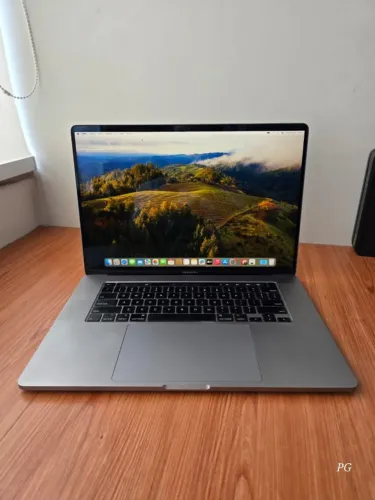 MacBook Pro 2019 i7 16gb 500gb SSD 16 polegadas Placa Vídeo 4gb - Aceito Troca