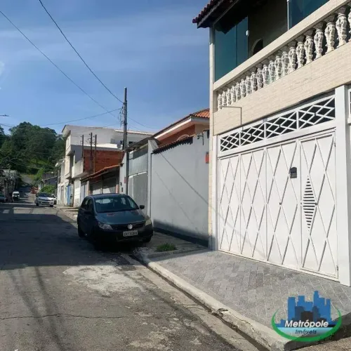 Sobrado com 4 dormitórios à venda, 250 m² por R$ 600.000,00 - Parque Continental II - Guar