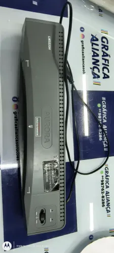 Laminadora e plastificadora.