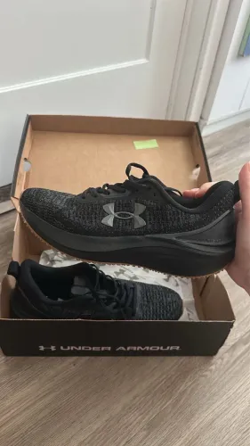 Tênis UnderArmour