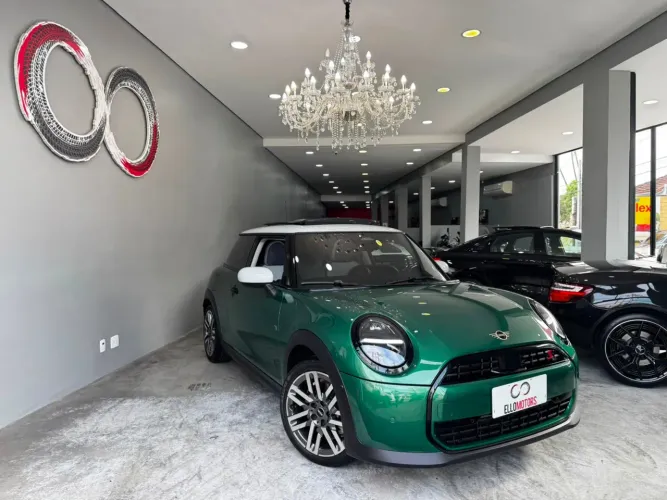 Mini Cooper 2.0 16V Twinpower Gasolina S 2P Steptronic 2025