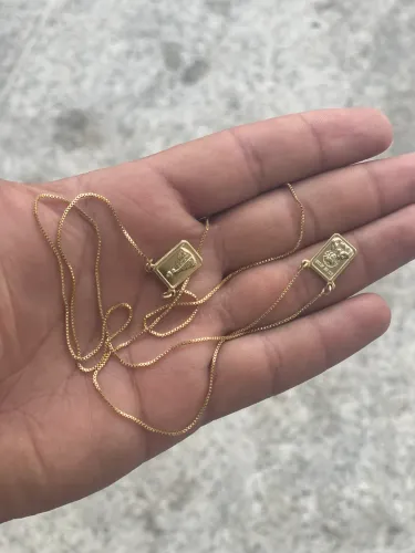 Escapulário banhado a ouro 18 k 