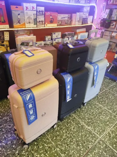 Mala 23kg com Frasqueira 