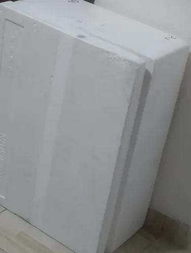 Caixa de isopor parede dupla