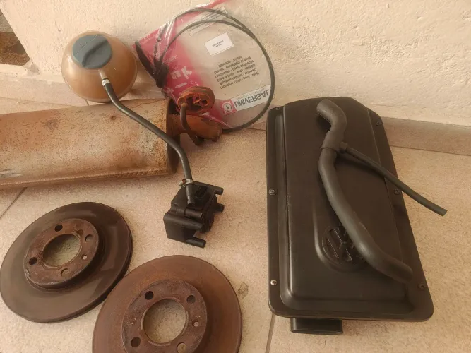 Vendo várias peças de carro bobina reservatório de caixa de filtro etc