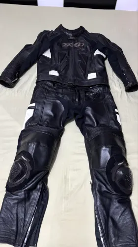 Kit macacão X-11 completo  desapega