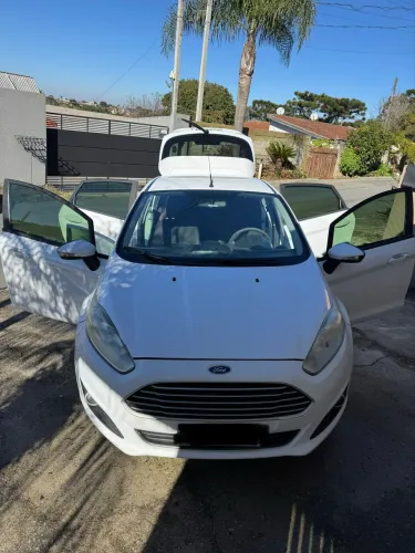 Ford Fiesta 1.6 16V Flex Aut. 5P 2014