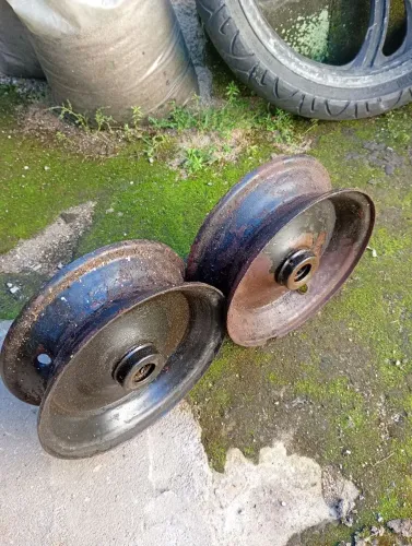roda de ferro de carrinho