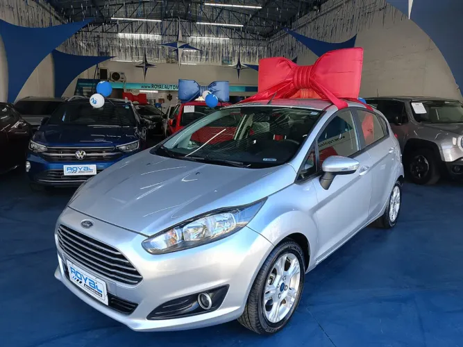 Ford Fiesta SEL 1.6 16V Flex Mec. 5P 2016