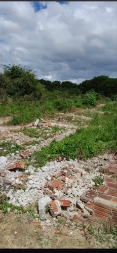 Terreno - Vende-se