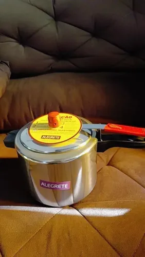 Panela De Pressão 4,5 Litros Antiaderente