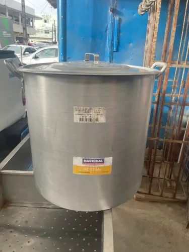 Caldeirão Industrial de Alumínio 95 Litros com Tampa - Semi Novo