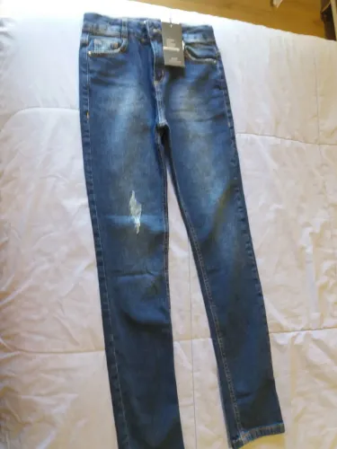 Calça jeans de menina tam 14 anos nova